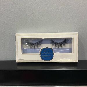 Sephora lashes BNIB
